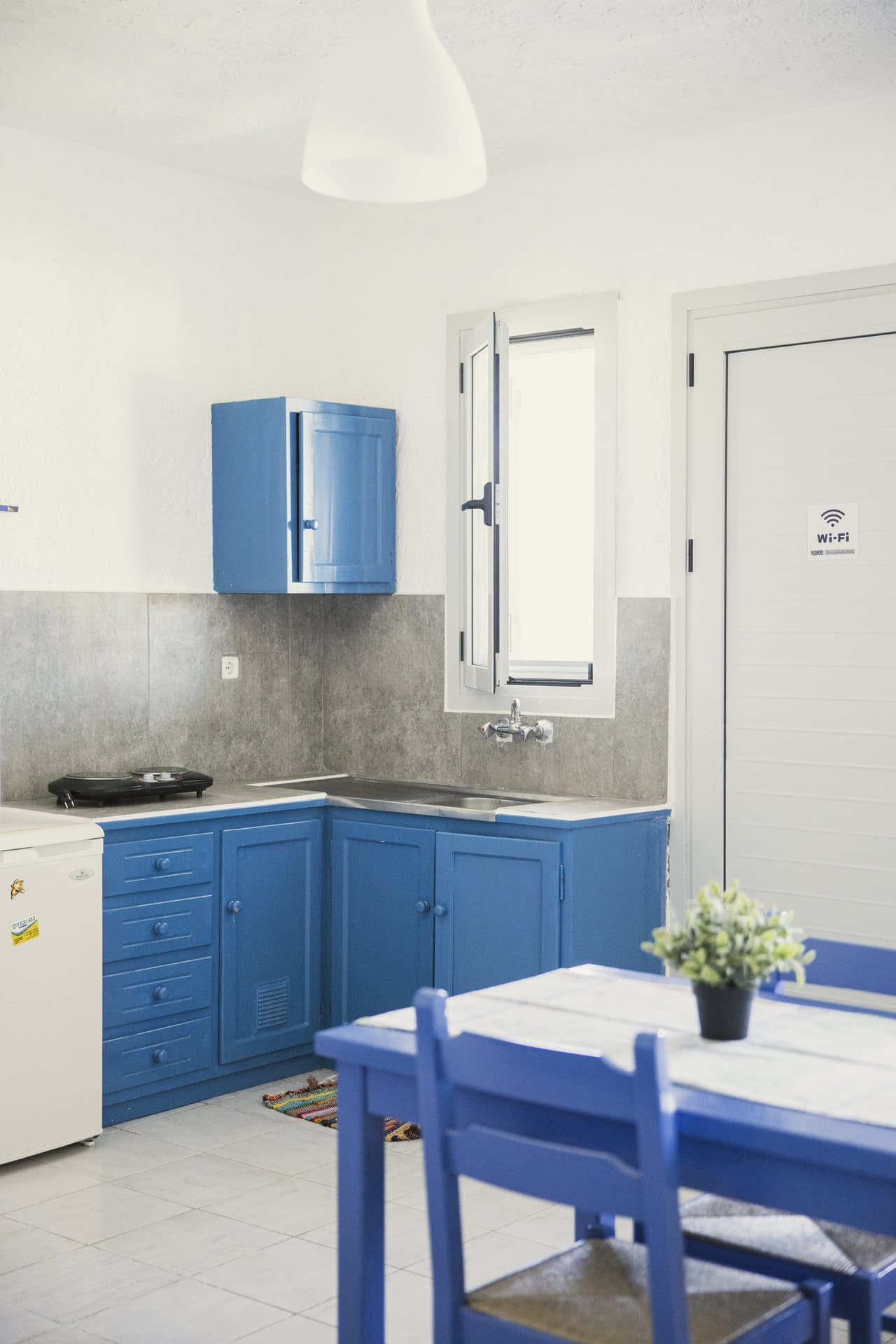 Studio 27 — Kitchen · Ibiscus Kalymnos, Massouri